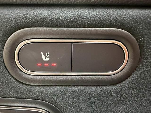 Ａクラス Ａ２００ｄ　ＡＭＧライン　禁煙／バックカメラ／レーダークルーズ／ＥＴＣ／ワイヤレス充電／シートヒーター／パドルシフト／フルセグブラインドスポット／バーチャルコックピット／アイドリングストップ（8枚目）