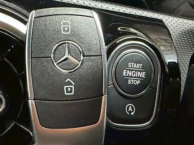 Ａクラス Ａ２００ｄ　ＡＭＧライン　禁煙／バックカメラ／レーダークルーズ／ＥＴＣ／ワイヤレス充電／シートヒーター／パドルシフト／フルセグブラインドスポット／バーチャルコックピット／アイドリングストップ（16枚目）