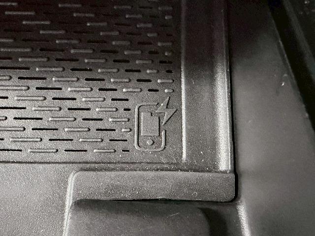 Ａクラス Ａ２００ｄ　ＡＭＧライン　禁煙／バックカメラ／レーダークルーズ／ＥＴＣ／ワイヤレス充電／シートヒーター／パドルシフト／フルセグブラインドスポット／バーチャルコックピット／アイドリングストップ（41枚目）