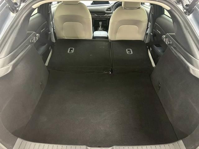 ＣＸ－３０ ＸＤ　プロアクティブ　ツーリングセレクション　禁煙車／全周囲／ＢＯＳＥ／電動リアゲート／ブラインドスポット／レーダークルーズ／シートヒーター／ヘッドアップディスプレイ／ＣＤ・ＤＶＤ再生／シートメモリー／レーンキープ（20枚目）