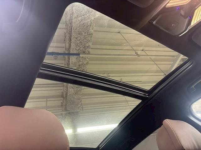 Ｘ５ ｘＤｒｉｖｅ３５ｄ　Ｍ　Ｓｐｏｒｔ　パノラマ／全周囲／電動リアゲート／ＥＴＣ／ブラインドスポット／ヘッドアップディスプレイ／シートヒーター＆シートクーラー／茶革／バーチャルコックピット／レーダークルーズ（4枚目）
