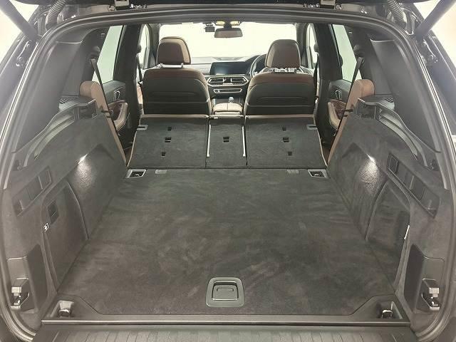Ｘ５ ｘＤｒｉｖｅ３５ｄ　Ｍ　Ｓｐｏｒｔ　パノラマ／全周囲／電動リアゲート／ＥＴＣ／ブラインドスポット／ヘッドアップディスプレイ／シートヒーター＆シートクーラー／茶革／バーチャルコックピット／レーダークルーズ（20枚目）