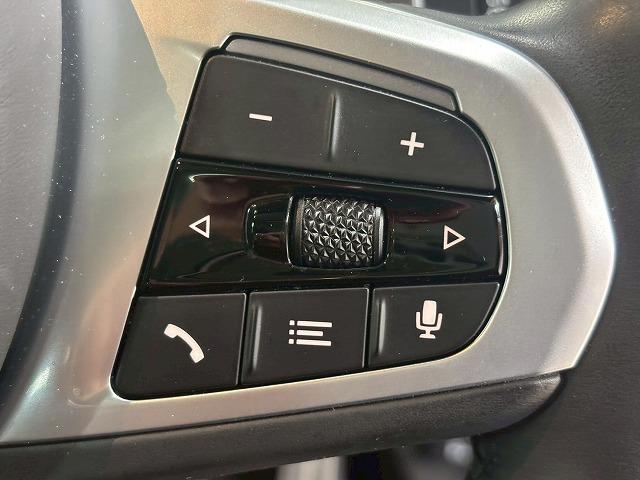 Ｘ５ ｘＤｒｉｖｅ３５ｄ　Ｍ　Ｓｐｏｒｔ　パノラマ／全周囲／電動リアゲート／ＥＴＣ／ブラインドスポット／ヘッドアップディスプレイ／シートヒーター＆シートクーラー／茶革／バーチャルコックピット／レーダークルーズ（45枚目）