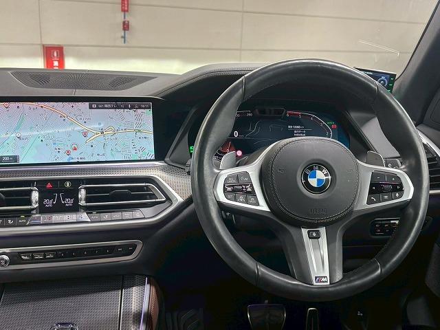 Ｘ５ ｘＤｒｉｖｅ３５ｄ　Ｍ　Ｓｐｏｒｔ　パノラマ／全周囲／電動リアゲート／ＥＴＣ／ブラインドスポット／ヘッドアップディスプレイ／シートヒーター＆シートクーラー／茶革／バーチャルコックピット／レーダークルーズ（53枚目）