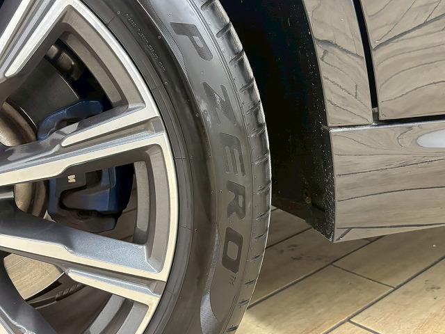 Ｘ５ ｘＤｒｉｖｅ３５ｄ　Ｍ　Ｓｐｏｒｔ　パノラマ／全周囲／電動リアゲート／ＥＴＣ／ブラインドスポット／ヘッドアップディスプレイ／シートヒーター＆シートクーラー／茶革／バーチャルコックピット／レーダークルーズ（61枚目）