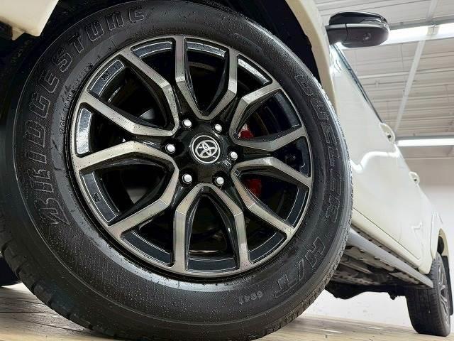 ハイラックス Z“GR SPORT” 禁煙車/全周囲/レーダークルーズ/ETC/クリアランスソナー/パワーシート/パドルシフト/トノカバー/アップルカープレイ/ナビキット/レーンキープ/衝突帰依減(12枚目)