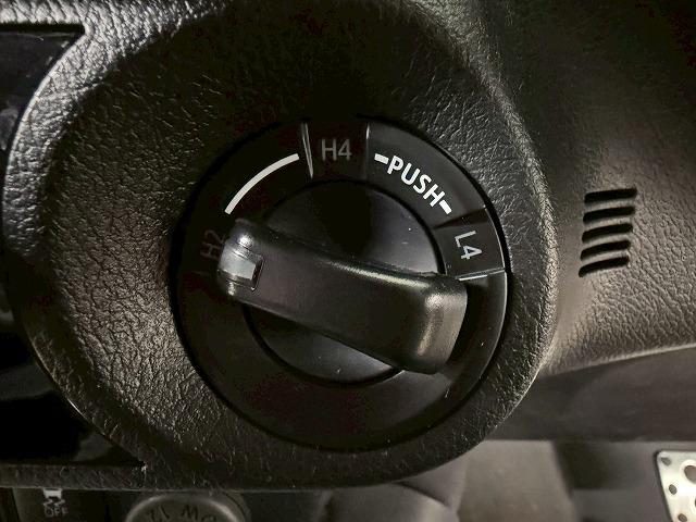 ハイラックス Z“GR SPORT” 禁煙車/全周囲/レーダークルーズ/ETC/クリアランスソナー/パワーシート/パドルシフト/トノカバー/アップルカープレイ/ナビキット/レーンキープ/衝突帰依減(38枚目)