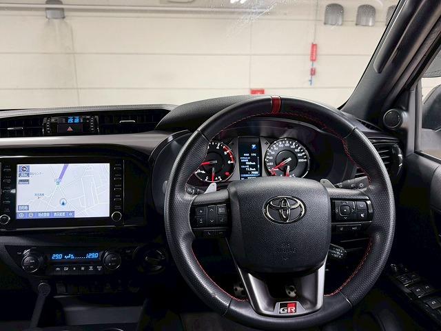 ハイラックス Z“GR SPORT” 禁煙車/全周囲/レーダークルーズ/ETC/クリアランスソナー/パワーシート/パドルシフト/トノカバー/アップルカープレイ/ナビキット/レーンキープ/衝突帰依減(47枚目)