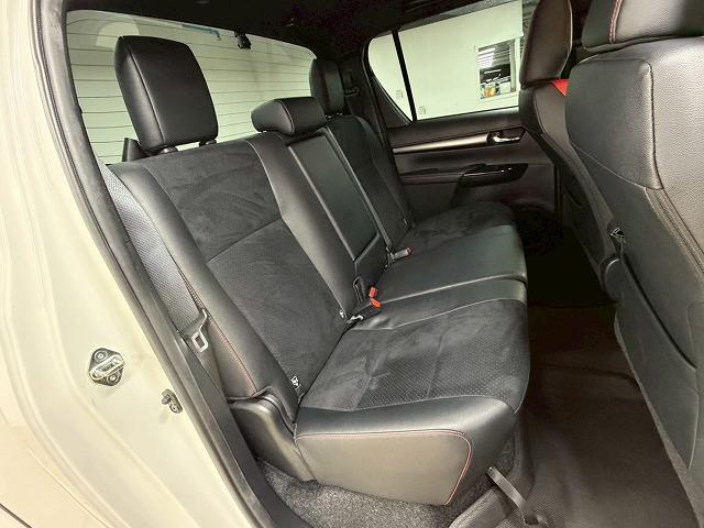 ハイラックス Z“GR SPORT” 禁煙車/全周囲/レーダークルーズ/ETC/クリアランスソナー/パワーシート/パドルシフト/トノカバー/アップルカープレイ/ナビキット/レーンキープ/衝突帰依減(50枚目)
