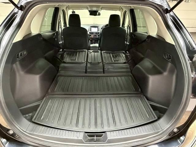 ＣＸ－５ ＸＤ　ＰＲＯＡＣＴＩＶＥ　禁煙車／レーダークルーズ／バックカメラ／ブラインドスポット／レーンキープ／オートライト／ＣＤ・ＤＶＤ再生／クリアランスソナー／ステアリングスイッチ／オートエアコン／オートライト（20枚目）