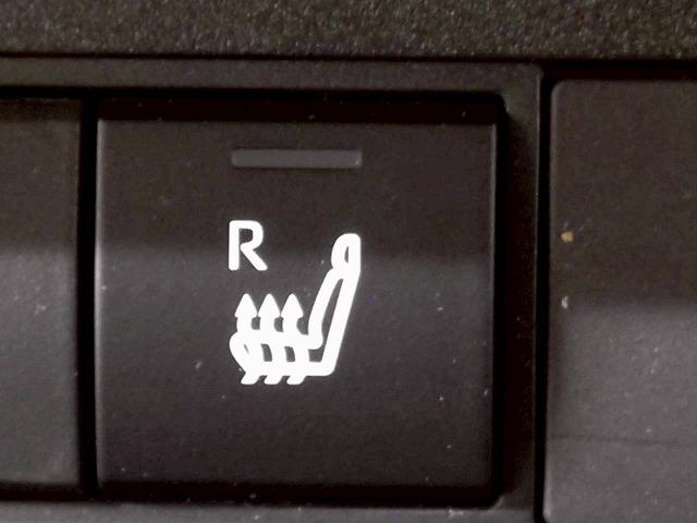 ヤリスクロス HYBRID Z ウルバーノ 禁煙車/全周囲/ブラインドスポット/ETC/レーダークルーズ/ブレーキホーホールド/アップルカープレイ/フルセグ/オートハイビーム/衝突軽減/レーンキープ/パワーシート(39枚目)