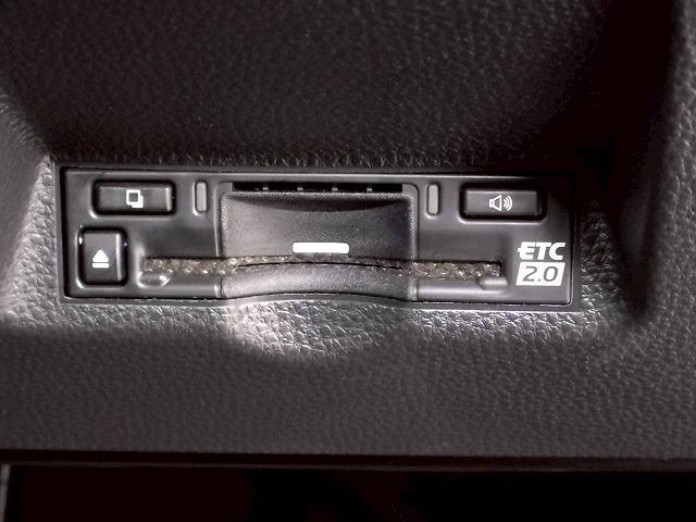 ヤリスクロス HYBRID Z ウルバーノ 禁煙車/全周囲/ブラインドスポット/ETC/レーダークルーズ/ブレーキホーホールド/アップルカープレイ/フルセグ/オートハイビーム/衝突軽減/レーンキープ/パワーシート(41枚目)