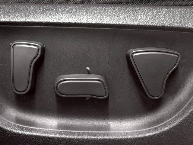 ヤリスクロス HYBRID Z ウルバーノ 禁煙車/全周囲/ブラインドスポット/ETC/レーダークルーズ/ブレーキホーホールド/アップルカープレイ/フルセグ/オートハイビーム/衝突軽減/レーンキープ/パワーシート(45枚目)