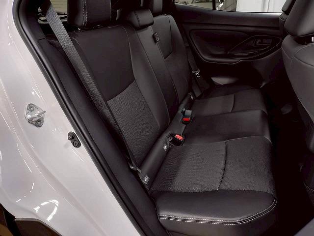 ヤリスクロス HYBRID Z ウルバーノ 禁煙車/全周囲/ブラインドスポット/ETC/レーダークルーズ/ブレーキホーホールド/アップルカープレイ/フルセグ/オートハイビーム/衝突軽減/レーンキープ/パワーシート(53枚目)