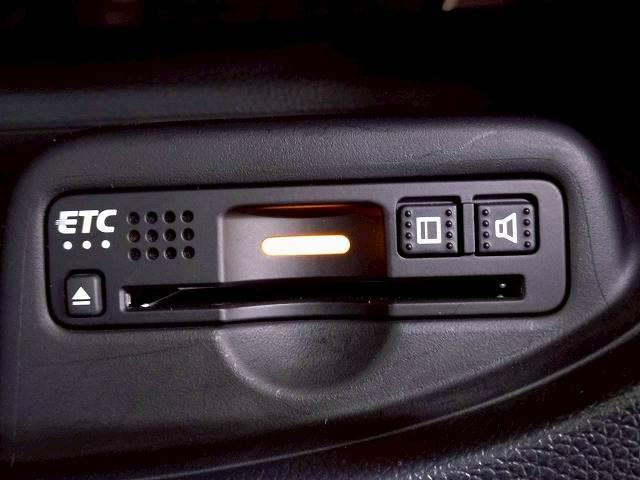 Ｎ－ＯＮＥ ◆２トーン　ＲＳ　禁煙車／バックカメラ／クルーズコントロール／パドルシフト／ステアリングスイッチ／純正アルミ／フォグランプ／オートライト／オートエアコン／スマートキー／横滑り制御装置／ＣＤ・ＤＶＤ再生（12枚目）