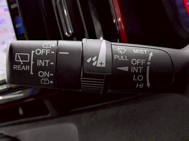 Ｎ－ＯＮＥ ◆２トーン　ＲＳ　禁煙車／バックカメラ／クルーズコントロール／パドルシフト／ステアリングスイッチ／純正アルミ／フォグランプ／オートライト／オートエアコン／スマートキー／横滑り制御装置／ＣＤ・ＤＶＤ再生（26枚目）