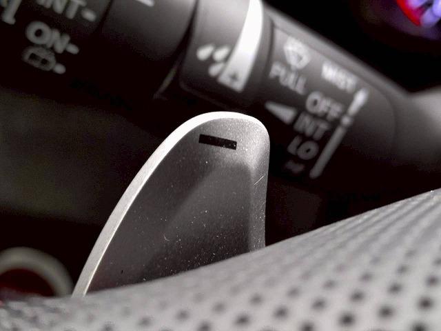 N-ONE ◆2トーン RS 禁煙車/バックカメラ/クルーズコントロール/パドルシフト/ステアリングスイッチ/純正アルミ/フォグランプ/オートライト/オートエアコン/スマートキー/横滑り制御装置/CD・DVD再生(30枚目)