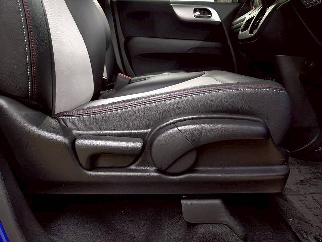 N-ONE ◆2トーン RS 禁煙車/バックカメラ/クルーズコントロール/パドルシフト/ステアリングスイッチ/純正アルミ/フォグランプ/オートライト/オートエアコン/スマートキー/横滑り制御装置/CD・DVD再生(34枚目)