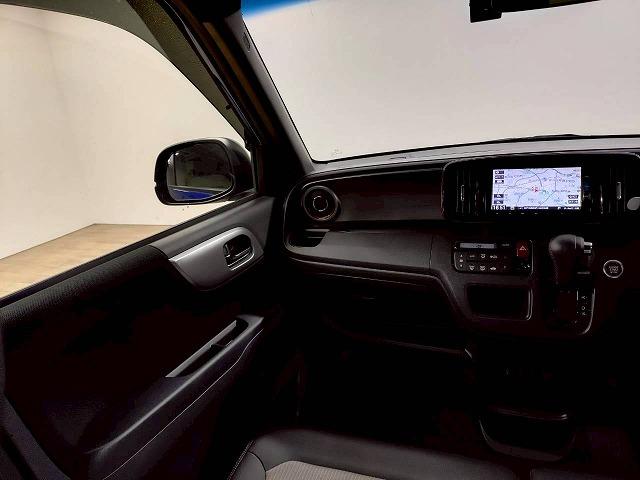 N-ONE ◆2トーン RS 禁煙車/バックカメラ/クルーズコントロール/パドルシフト/ステアリングスイッチ/純正アルミ/フォグランプ/オートライト/オートエアコン/スマートキー/横滑り制御装置/CD・DVD再生(44枚目)