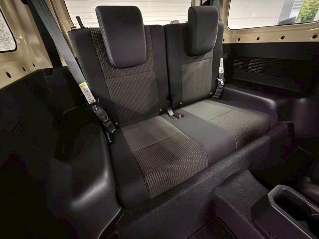 ジムニー XC 禁煙車/クルーズコントロール/バックカメラ/シートヒーター/衝突軽減/レーンキープ/ダウンヒルコントロール/純正アルミ/フォグランプ/ステアリングスイッチ/ヘッドアライトウォッシャー(9枚目)