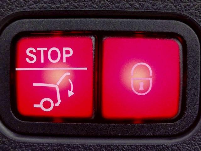 GLC GLC 220 d 4MATIC レザーEXP/パノラマ/全周囲/ブルメスター/ヘッドアップディスプレイ/アンビエント/ETC/ワイヤレス充電/レーダークルーズ/電動リアゲート/シートヒーター(30枚目)