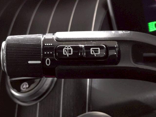 GLC GLC 220 d 4MATIC レザーEXP/パノラマ/全周囲/ブルメスター/ヘッドアップディスプレイ/アンビエント/ETC/ワイヤレス充電/レーダークルーズ/電動リアゲート/シートヒーター(32枚目)