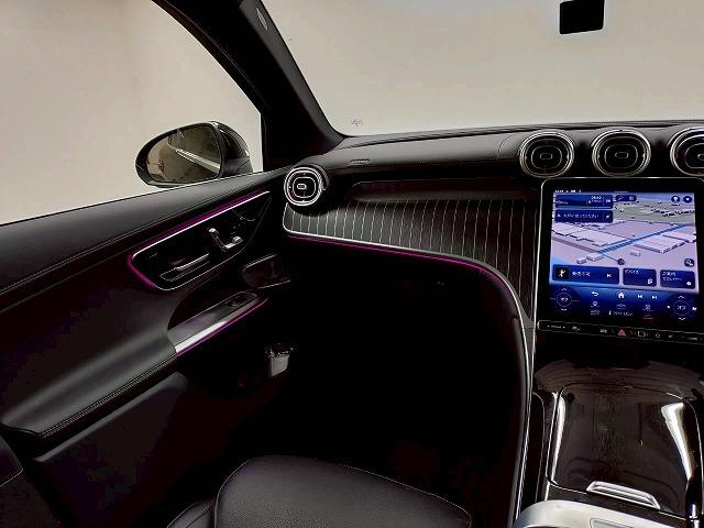GLC GLC 220 d 4MATIC レザーEXP/パノラマ/全周囲/ブルメスター/ヘッドアップディスプレイ/アンビエント/ETC/ワイヤレス充電/レーダークルーズ/電動リアゲート/シートヒーター(48枚目)