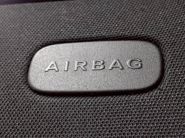 GLC GLC 220 d 4MATIC レザーEXP/パノラマ/全周囲/ブルメスター/ヘッドアップディスプレイ/アンビエント/ETC/ワイヤレス充電/レーダークルーズ/電動リアゲート/シートヒーター(52枚目)