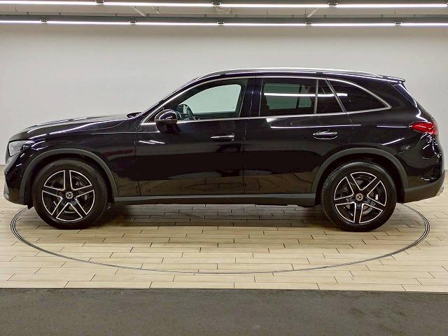 GLC GLC 220 d 4MATIC レザーEXP/パノラマ/全周囲/ブルメスター/ヘッドアップディスプレイ/アンビエント/ETC/ワイヤレス充電/レーダークルーズ/電動リアゲート/シートヒーター(74枚目)