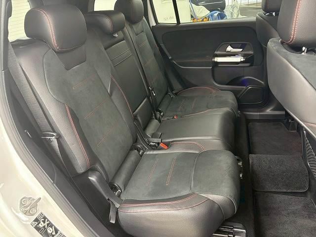 MERCEDES BENZ GLB GLB200D