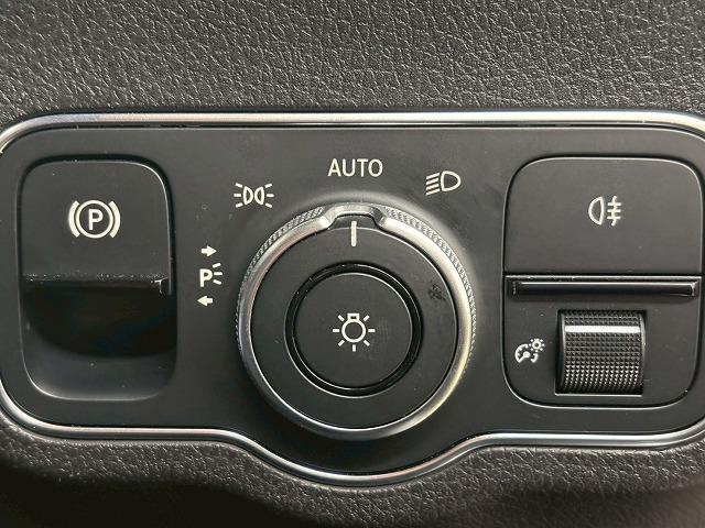 MERCEDES BENZ GLB GLB200D