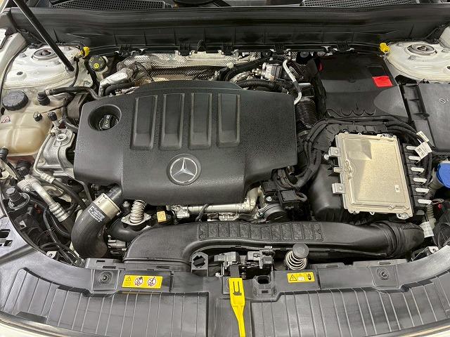 MERCEDES BENZ GLB GLB200D