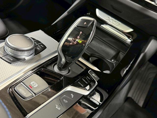Ｘ３ ｘＤｒｉｖｅ　２０ｄ　Ｍ　Ｓｐｏｒｔ　禁煙／サンルーフ／ハーマンカードン／全周囲／バーチャルコックピット／シートヒーター／電動リアゲート／アップルカープレイ／パワーシート／ブラインドスポット／パワーシート（28枚目）