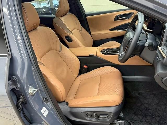 クラウンスポーツ ＳＰＯＲＴ　Ｚ　（ＨＥＶ）　１オナ／パノラマルーフ／茶革／全周囲／トヨタチームメイト／デジタルミラー／電動リアゲート／アップルカープレイ／シートヒーター＆シートクーラー／ＡＣ１００Ｖ／ヘッドアップディスプレイ（10枚目）