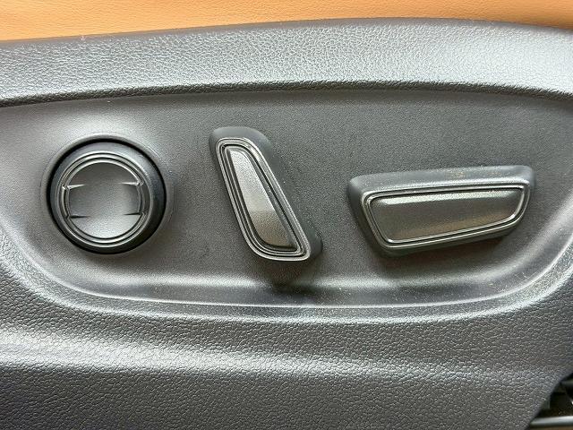 クラウンスポーツ ＳＰＯＲＴ　Ｚ　（ＨＥＶ）　１オナ／パノラマルーフ／茶革／全周囲／トヨタチームメイト／デジタルミラー／電動リアゲート／アップルカープレイ／シートヒーター＆シートクーラー／ＡＣ１００Ｖ／ヘッドアップディスプレイ（48枚目）