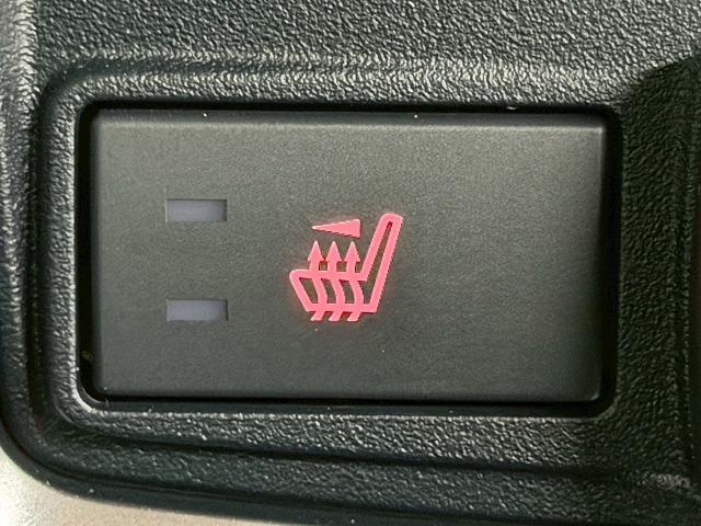 フォレスター SPORT 禁煙/デジタルミラー/メーカナビ/レダークルーズ/電動リアゲート/シートヒーター/ステアリングヒーター/パワーシート/アイサイト/ブラインドスポット/後席シートヒーター(39枚目)