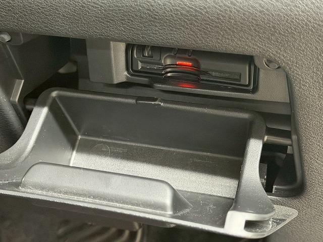 �A�N�Z�X�́A�y�呠�J�C���^�[�z���~��Ă����B�Ŋ��w�͖��Ήw�i�i�q�R�z�{���{���j�ƂȂ�܂��B���O�ɂ��A���𒸂���΁A���}������܂��B