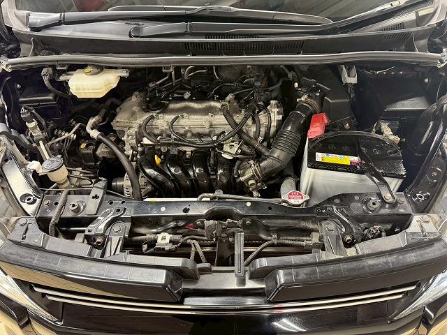 ヴォクシー ＺＳ“煌”　禁煙車／バックカメラ／フリップダウン／ＥＴＣ／ステアリングスイッチ／アイドリングストップ／ＣＤ・ＤＶＤ再生／両側パワースライド／スマートキー／Ｗエアコン／オートエアコン／オートライト（56枚目）