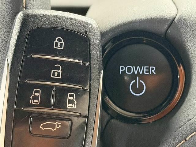 ヴェルファイアハイブリッド Ｚ　Ｐｒｅｍｉｅｒ　全周囲／サンルーフ／フリップダウン／ＡＣ１００Ｖ／ユニバーサルステップ／ワイヤレス充電／アップルカープレイ／シートヒーター＆シートクーラー／ヘッドアップディスプレイ／ステアリングヒーター（16枚目）