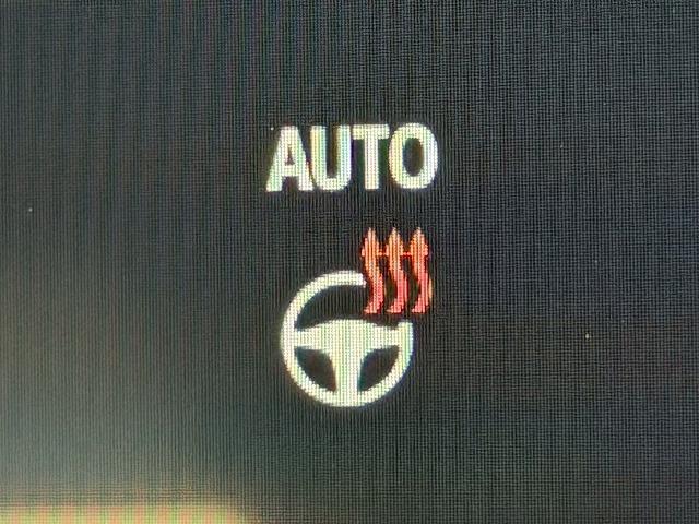 ヴェルファイアハイブリッド Ｚ　Ｐｒｅｍｉｅｒ　全周囲／サンルーフ／フリップダウン／ＡＣ１００Ｖ／ユニバーサルステップ／ワイヤレス充電／アップルカープレイ／シートヒーター＆シートクーラー／ヘッドアップディスプレイ／ステアリングヒーター（34枚目）