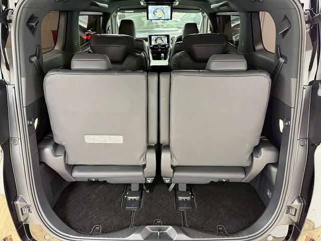 ヴェルファイアハイブリッド Ｚ　Ｐｒｅｍｉｅｒ　全周囲／サンルーフ／フリップダウン／ＡＣ１００Ｖ／ユニバーサルステップ／ワイヤレス充電／アップルカープレイ／シートヒーター＆シートクーラー／ヘッドアップディスプレイ／ステアリングヒーター（56枚目）