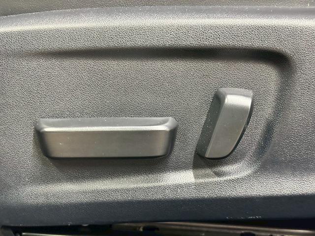 �A�N�Z�X�́A�y�呠�J�C���^�[�z���~��Ă����B�Ŋ��w�͖��Ήw�i�i�q�R�z�{���{���j�ƂȂ�܂��B���O�ɂ��A���𒸂���΁A���}������܂��B