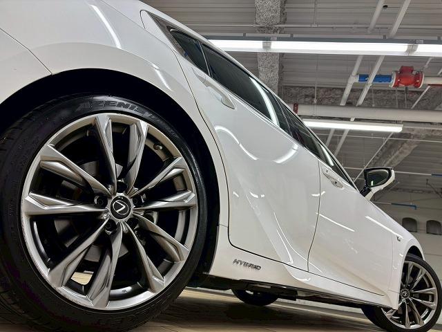 �A�N�Z�X�́A�y�呠�J�C���^�[�z���~��Ă����B�Ŋ��w�͖��Ήw�i�i�q�R�z�{���{���j�ƂȂ�܂��B���O�ɂ��A���𒸂���΁A���}������܂��B