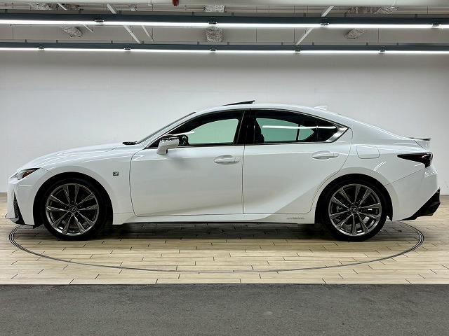 �A�N�Z�X�́A�y�呠�J�C���^�[�z���~��Ă����B�Ŋ��w�͖��Ήw�i�i�q�R�z�{���{���j�ƂȂ�܂��B���O�ɂ��A���𒸂���΁A���}������܂��B