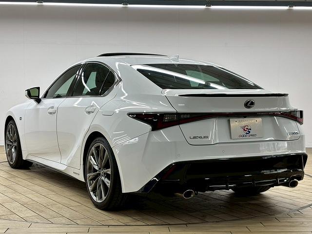 �A�N�Z�X�́A�y�呠�J�C���^�[�z���~��Ă����B�Ŋ��w�͖��Ήw�i�i�q�R�z�{���{���j�ƂȂ�܂��B���O�ɂ��A���𒸂���΁A���}������܂��B