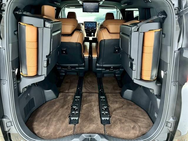 ヴェルファイアハイブリッド Executive Lounge モデリスタ/サンルーフ/寒冷地/フリップダウン/全周囲/デジタルミラー/JBL/電動リアゲート/アップルカープレイ/レーダークルーズ/ワイヤレス充電/パドルシフト/シートヒーター&シートクーラー(20枚目)