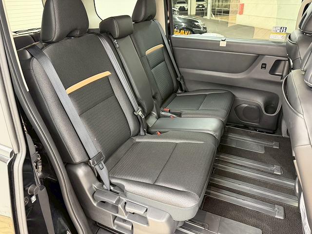 �A�N�Z�X�́A�y�呠�J�C���^�[�z���~��Ă����B�Ŋ��w�͖��Ήw�i�i�q�R�z�{���{���j�ƂȂ�܂��B���O�ɂ��A���𒸂���΁A���}������܂��B