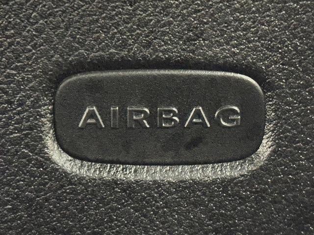 ＧＬＢ ＧＬＢ　２００ｄ　４ＭＡＴＩＣ　ナビゲーションパッケージ　禁煙／全周囲／サンルーフ／ブラインドスポット／レーダークルーズ／電動リアゲート／シートヒーター／ブラインドスポット／パワーシート／パドルシフト／レーンキープ／オートハイビーム（50枚目）