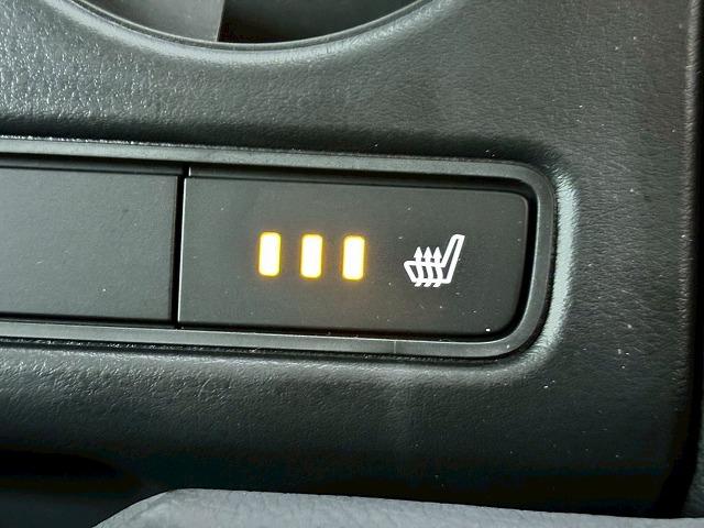 �A�N�Z�X�́A�y�呠�J�C���^�[�z���~��Ă����B�Ŋ��w�͖��Ήw�i�i�q�R�z�{���{���j�ƂȂ�܂��B���O�ɂ��A���𒸂���΁A���}������܂��B