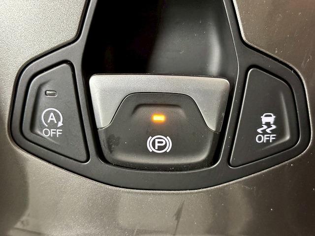 ジープ・レネゲード リミテッド　禁煙／バックカメラ／レーダークルーズ／ＥＴＣ／シートヒーター／メーカーナビ／ブラインドスポット／アップルカープレイ／パワーシート／ステアリングヒーター／アイドリングストップ（31枚目）